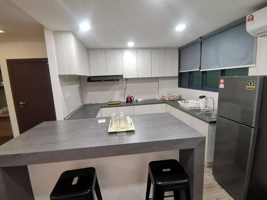 teo resident 2 vivacity jazz suite 4 Kuching Esterno foto