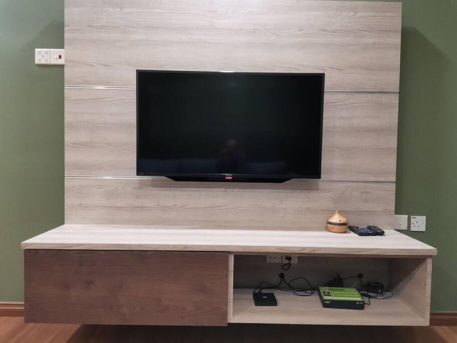 teo resident 2 vivacity jazz suite 4 Kuching Esterno foto