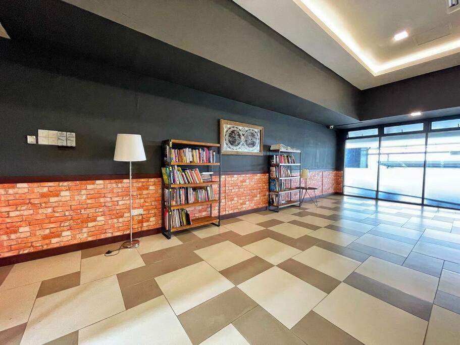 teo resident 2 vivacity jazz suite 4 Kuching Esterno foto