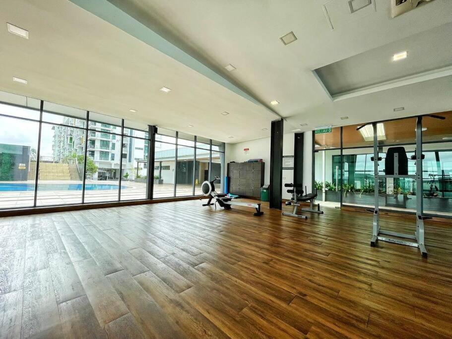 teo resident 2 vivacity jazz suite 4 Kuching Esterno foto