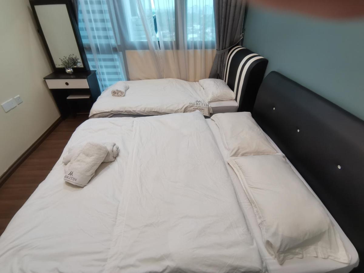 teo resident 2 vivacity jazz suite 4 Kuching Esterno foto