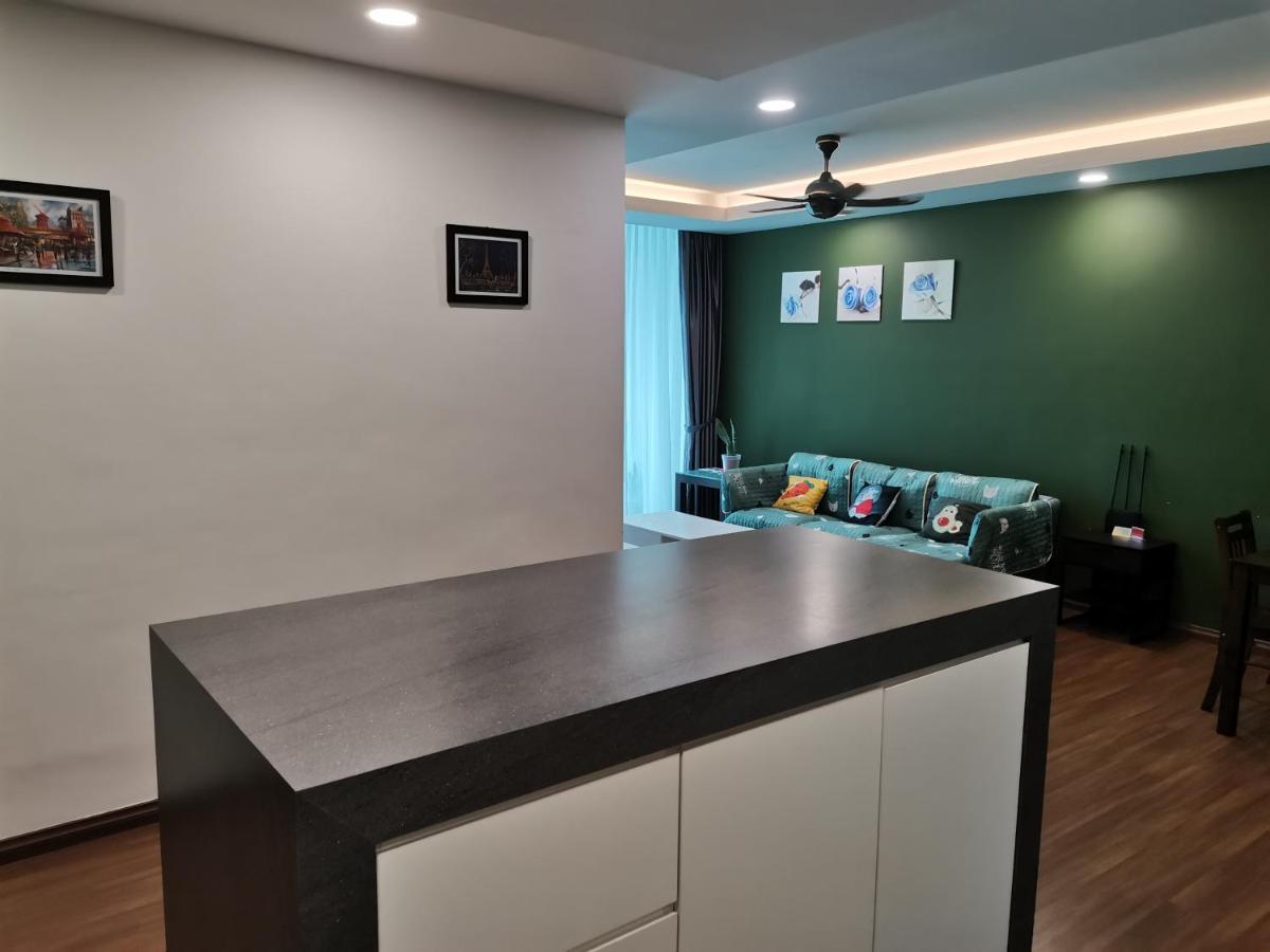 teo resident 2 vivacity jazz suite 4 Kuching Esterno foto
